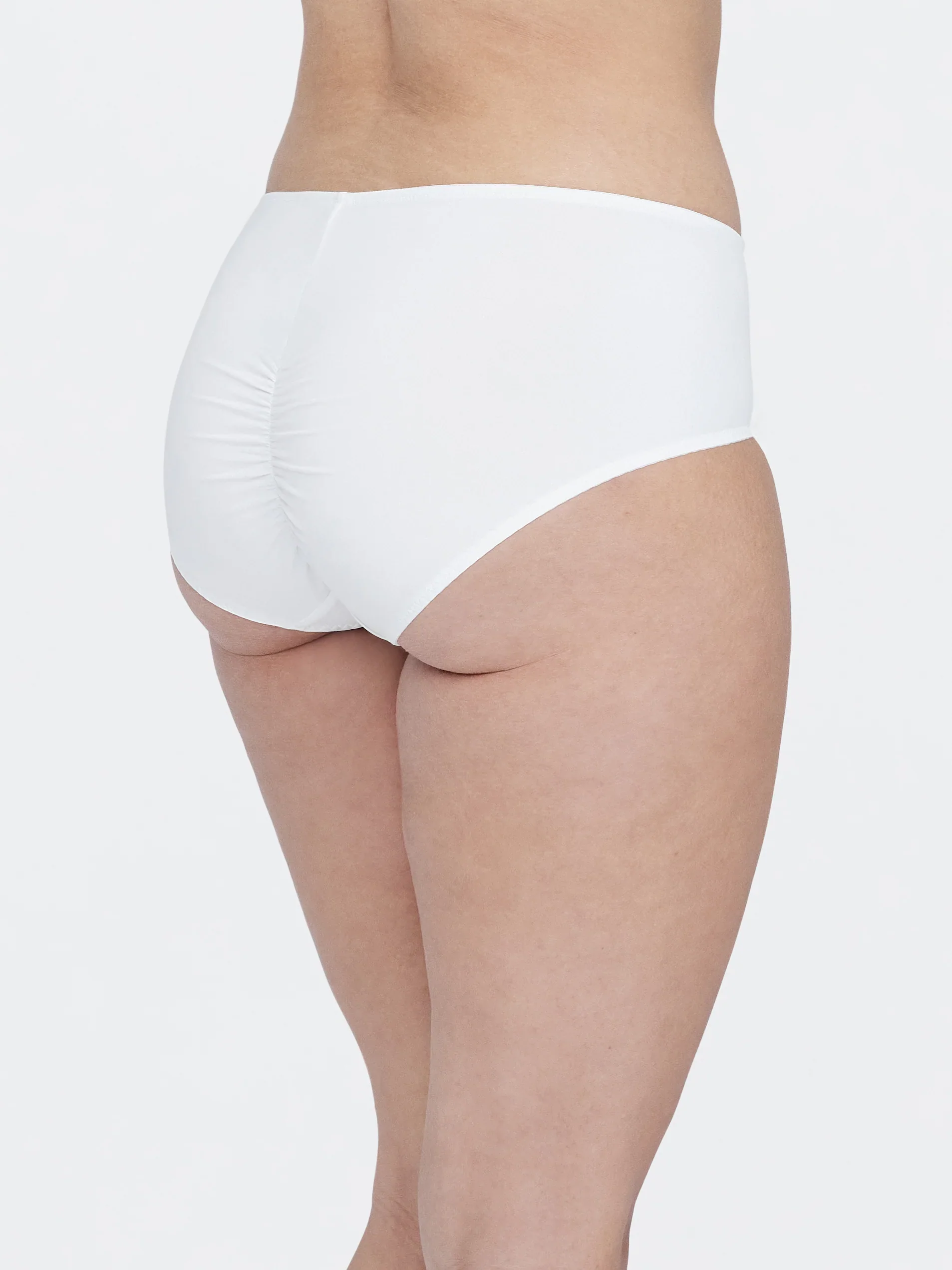 Entice Brief - Image 6